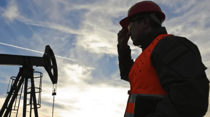 Petroleros de Santa Cruz iniciaron un paro por incumplimiento salarial