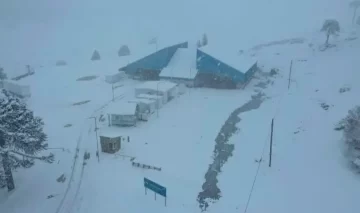 Cerraron un paso fronterizo con Chile debido a fuertes nevadas en la cordillera