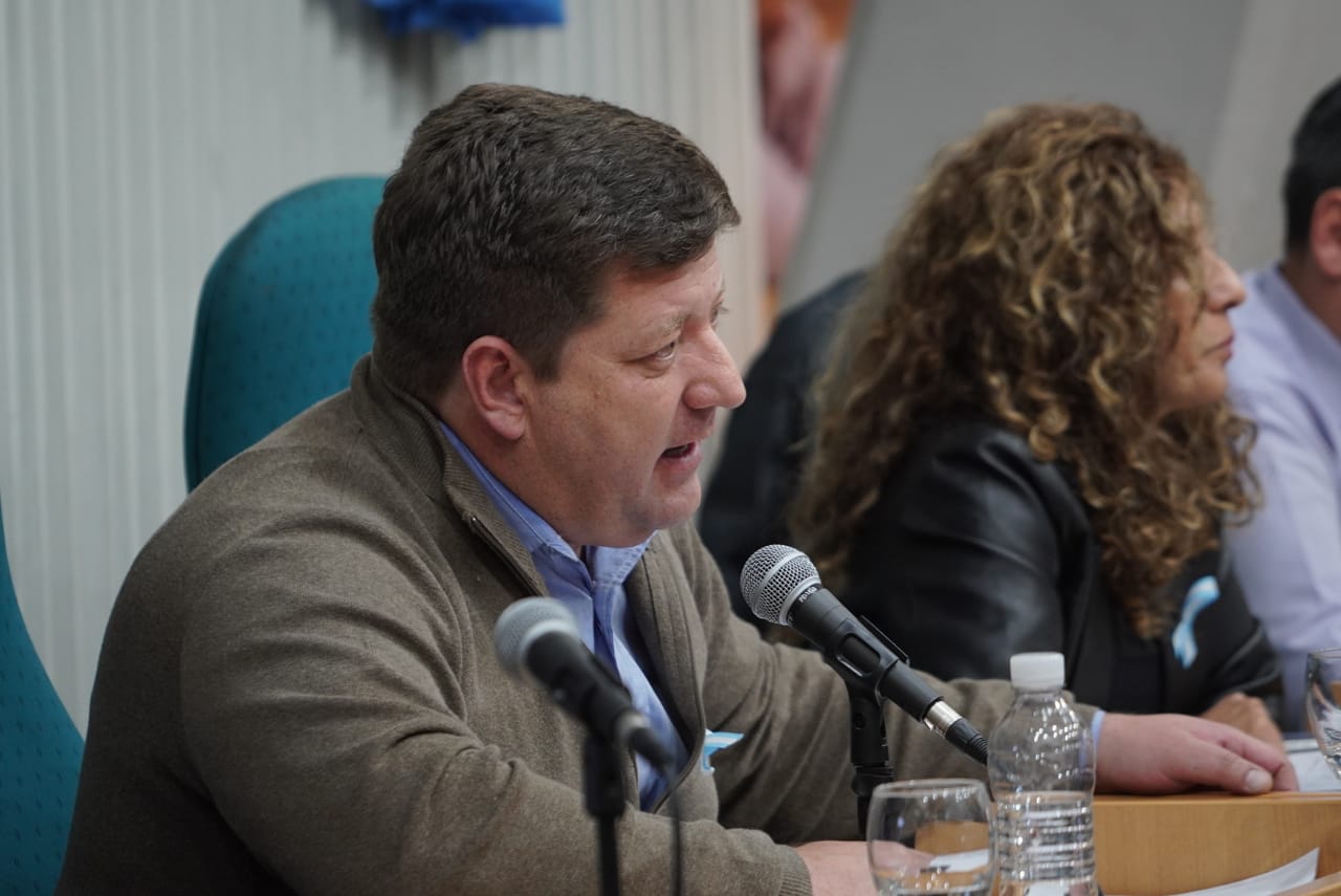  Pedro Luxen y Adriana Nieto, diputados de Por Santa Cruz impulsores de la reforma judicial que amplió el Tribunal Superior de Justicia de 5 a 9 miembros.