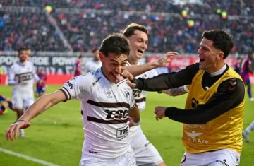 Platense venció a San Lorenzo y jugará la final del Torneo Apertura ante Huracán