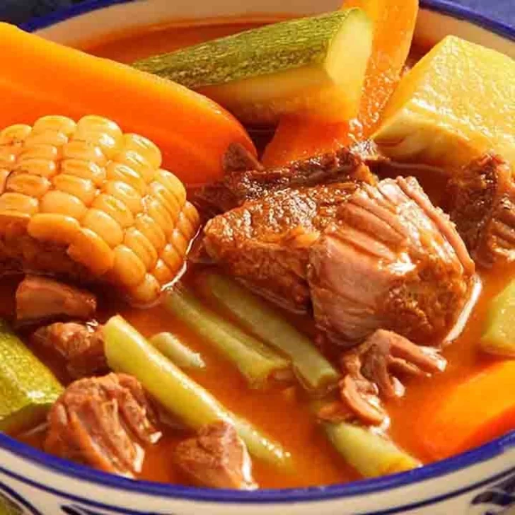 Cómo cocinar un puchero argentino: la receta de Doña Petrona en pocos pasos