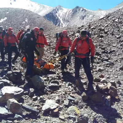 Turismo: Mendoza quiere cobrar rescates en la montaña para cubrir los costos por negligencia