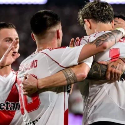 River venció a Vélez 4-1 y finalizó la zona B como escolta