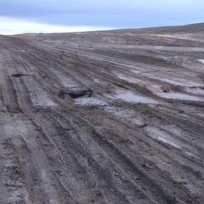 Restringen la circulación para todo tipo de vehículos en una ruta de Santa Cruz