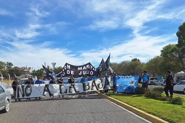 Crisis pesquera: El SOMU lanzó un paro indeterminado sobre la flota congeladora