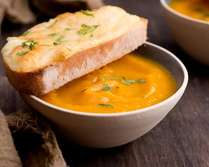 Sopa de calabaza cremosa: beneficios para la salud ante la ola de frío polar