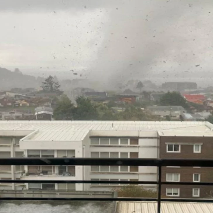 Violento tornado azotó una región de Chile: destruyó viviendas y dejó heridos Violento tornado azotó una región de Chile: destruyó viviendas y dejó heridos