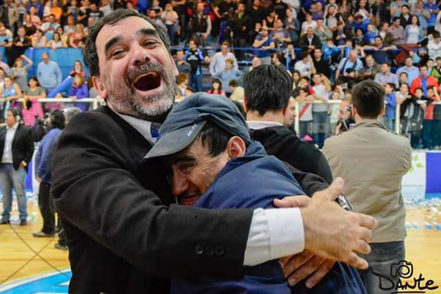  La emoción de Bernardo Murphy, entrenador de los históricos ascensos, con 