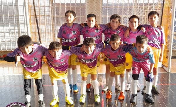 Se juega Fútbol de salón en dos gimnasios en categorías juveniles
