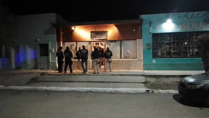 Perito Moreno: secuestraron rodados, clausuraron un boliche y detectaron droga en controles