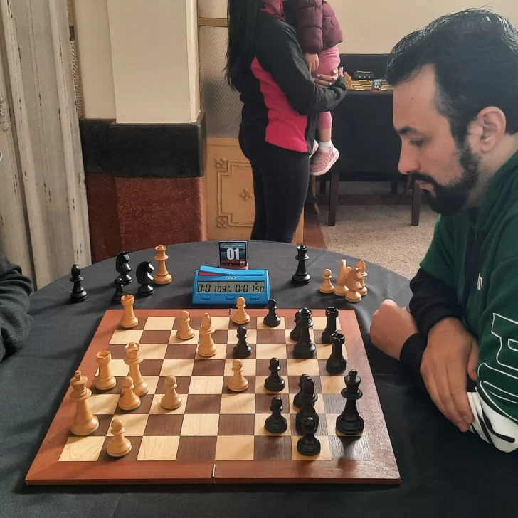Blitz Trelew Chess Open 2025 consagra a Mela y destaca el desempeño de Agustín Larrea Blitz Trelew Chess Open 2025 consagra a Mela y destaca el desempeño de Agustín Larrea