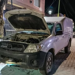 Dos autos sufrieron desperfectos mecánicos y fueron afectados por las llamas