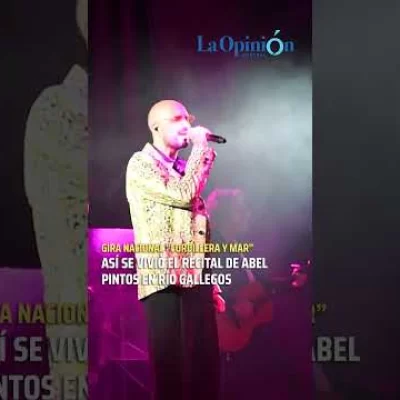 Abel Pintos brindó un show en Río Gallegos y cautivó al público local