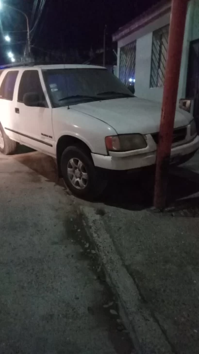  La camioneta terminó chocando después del impacto. (FOTO: DIRECCIÓN DE TRÁNSITO).