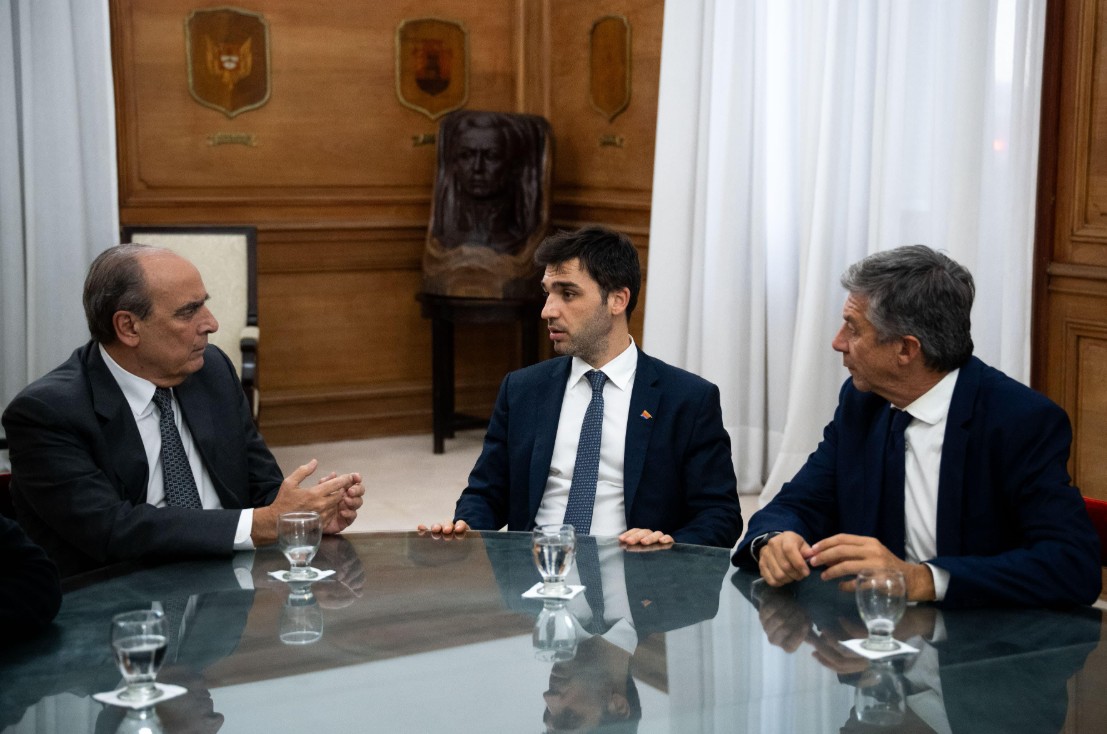  Francos, Torres y Menna, durante el encuentro de este martes en Buenos Aires.