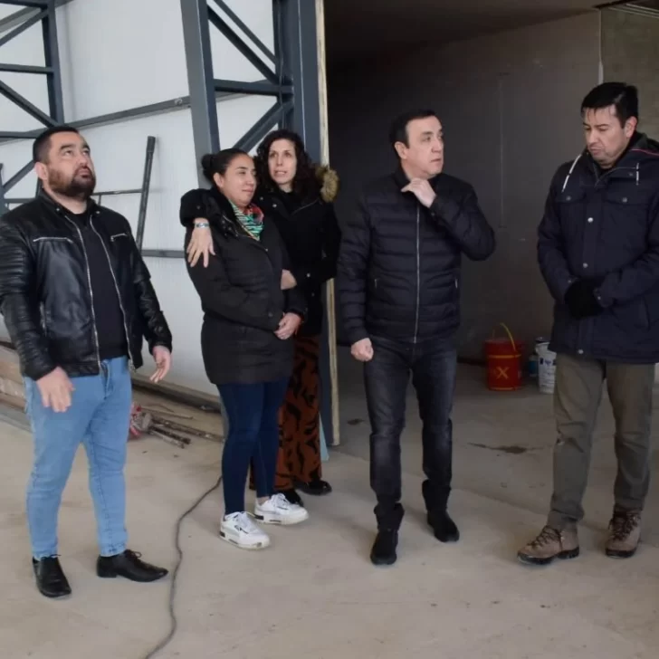Grasso recorrió obras y anticipó que se evalúa la construcción de un nuevo gimnasio