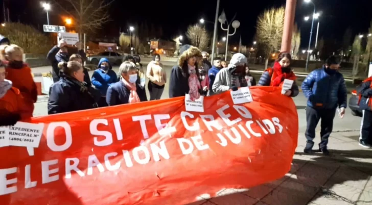  Una de las tantas marchas que se hicieron para pedir justicia por este y otros casos en la Cuenca. (FOTO: LA OPINIÓN AUSTRAL)