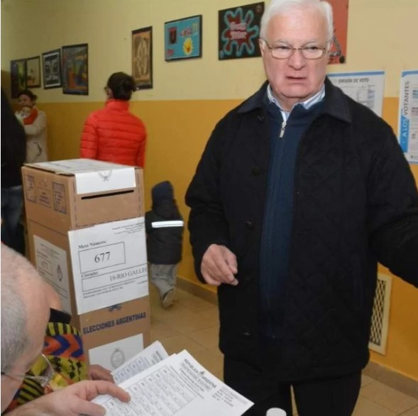  Nelson Periotti tras votar en una de las últimas elecciones en la provincia de Santa Cruz.
