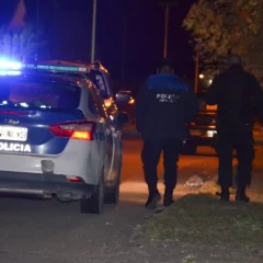 Terrible caso en Santa Cruz: un menor fue emboscado por un grupo de jóvenes y lo apuñalaron