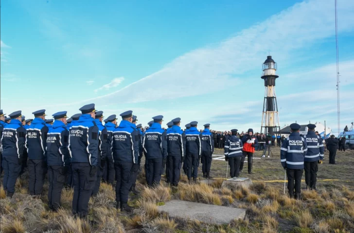  El acto se llevó a cabo en el histórico Faro de Cabo Vírgenes.