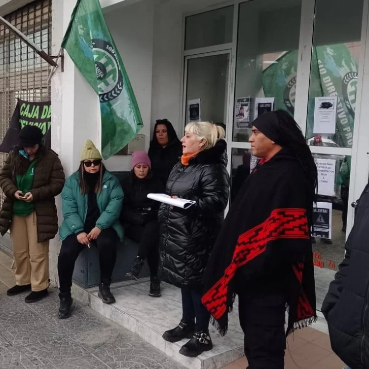 ATE Santa Cruz anunció un paro de 72 horas en reclamo salarial ATE Santa Cruz anunció un paro de 72 horas en reclamo salarial