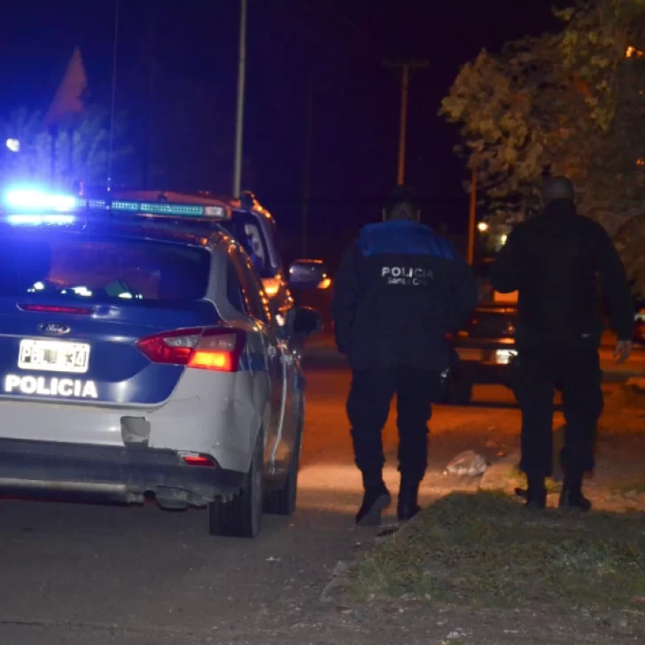Intentaron robar en una casa y escaparon a los tiros: dos detenidos