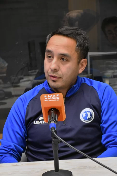 Esteban Arias, DT de Bancruz. Esteban Arias, DT de Bancruz.
