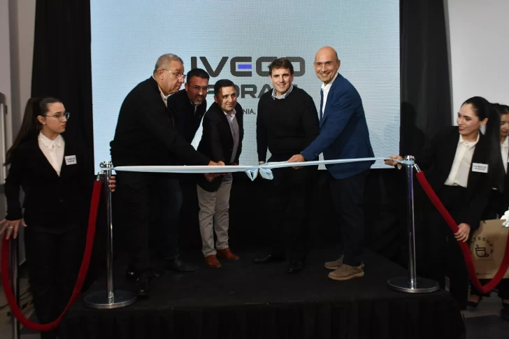Se inauguró el nuevo local comercial de Iveco Fiorasi en Río Gallegos
