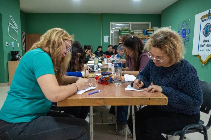 “Andábamos para escribir”, el encuentro que invitó a atreverse a la escritura literaria