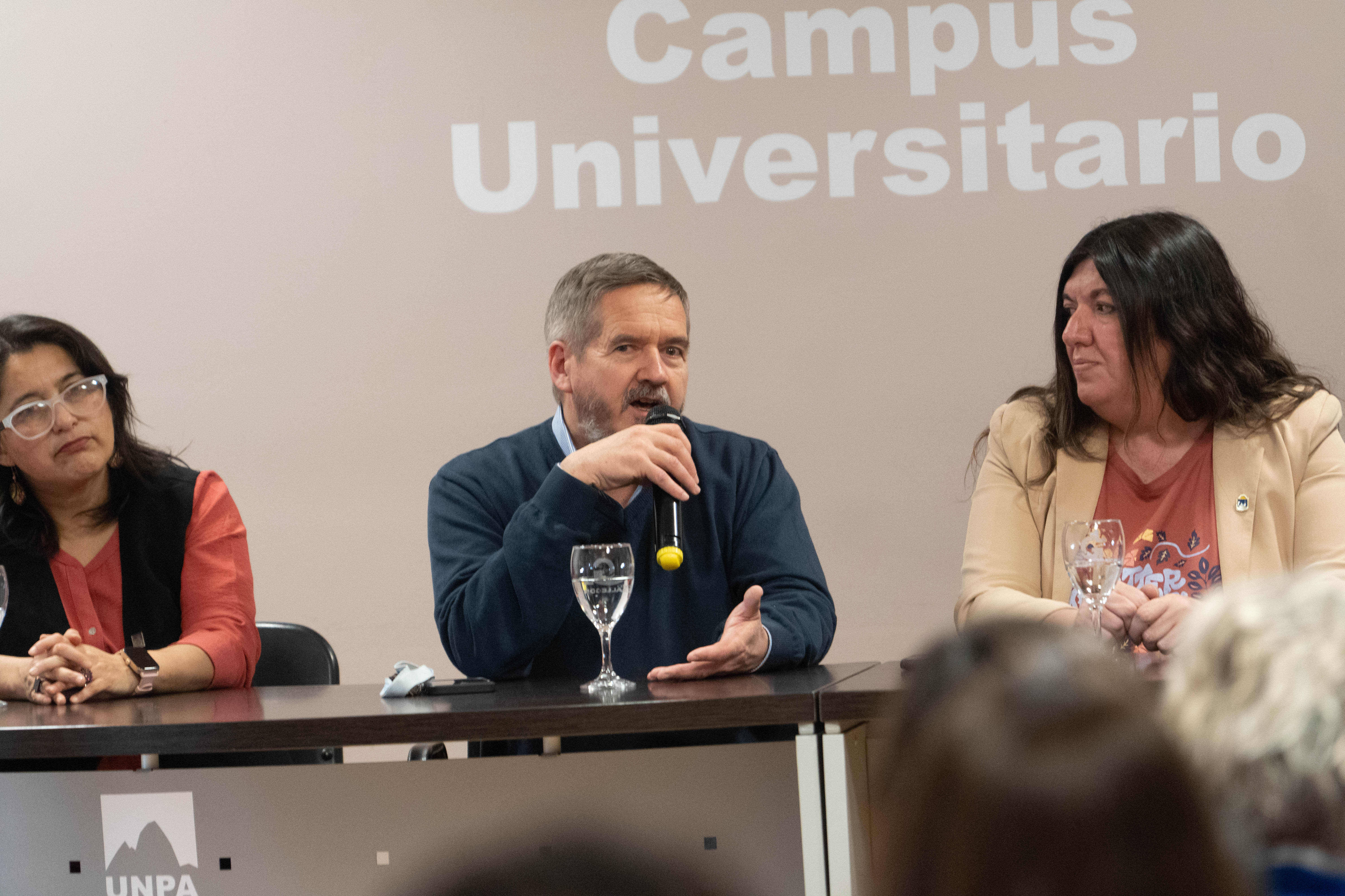  El Magister Pedro de Carli, vicedecano de la UNPA UARG. FOTO: LEANDRO FRANCO/LA OPINIÓN AUSTRAL