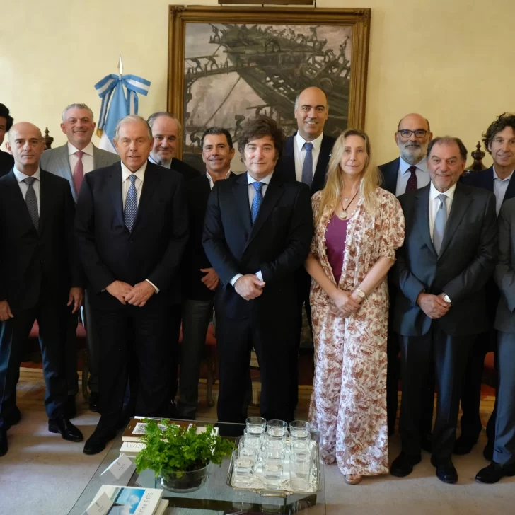 Javier y Karina Milei se reunieron con empresarios españoles en la embajada argentina y en busca de consolidar inversiones