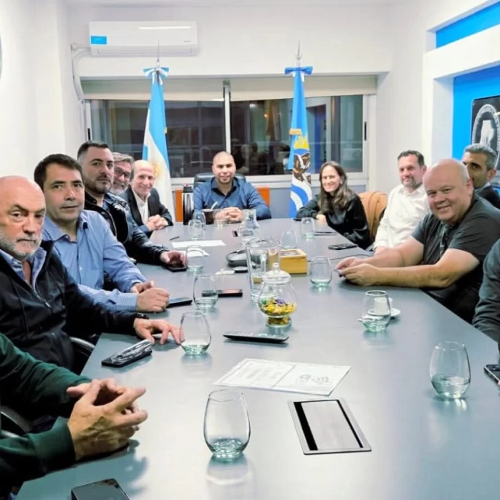 Gremios se reunieron con las pymes que tomarán áreas de YPF