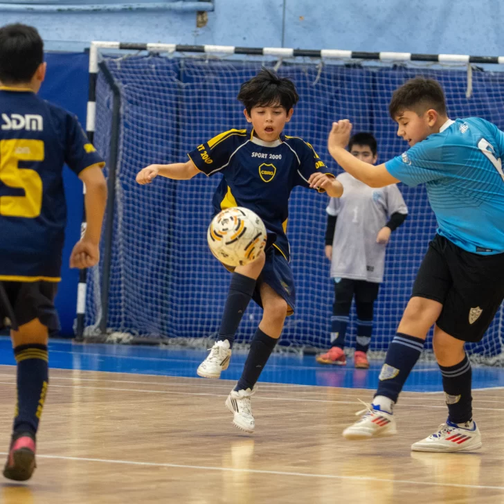 Hispano volvió organizar el clásico “Bajo Cero” con fútbol infantil y mucho acompañamiento