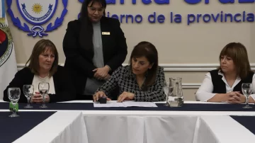 Educación y organismos provinciales firmaron convenios para prácticas profesionalizantes Educación y organismos provinciales firmaron convenios para prácticas profesionalizantes