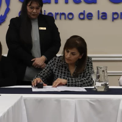 Educación y organismos provinciales firmaron convenios para prácticas profesionalizantes