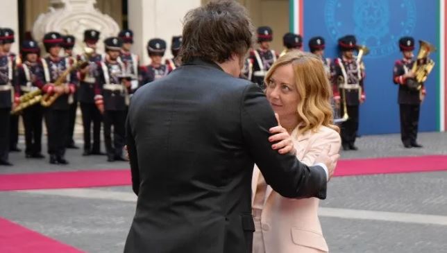 Javier Milei se reunió con Giorgia Meloni en Italia y firmaron un acuerdo energético YPF – ENI