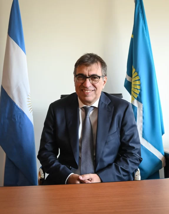 El Dr. Javier Raidan, presidente del Superior Tribunal de Justicia de Chubut, anfitrión en el acto de inauguración.
