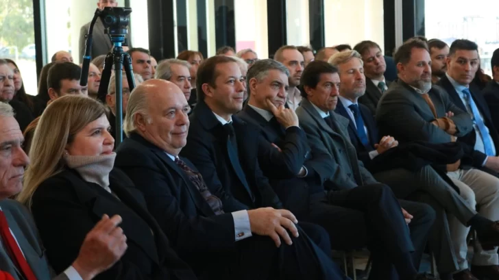 Jorge-Macri-Carlos-Sadir-Rogelio-Frigerio-LA-OPINION-AUSTRAL-CIUDAD-JUDICIAL-COMODORO-RIVADAVIA-TM-728x409 Jorge-Macri-Carlos-Sadir-Rogelio-Frigerio-LA-OPINION-AUSTRAL-CIUDAD-JUDICIAL-COMODORO-RIVADAVIA-TM-728x409