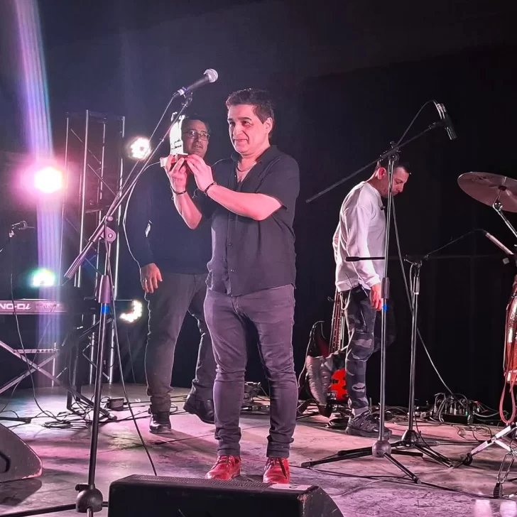 Juandy sobre la canción que representará a Río Gallegos: “Tiene un mensaje de resiliencia”
