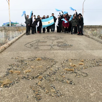 Una performance artística para reivindicar el rol de las mujeres en la guerra de Malvinas