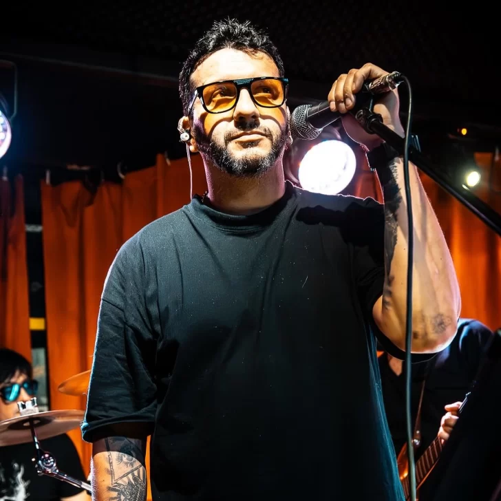 “Lucho” González, el riogalleguense que conquistó La Voz Argentina, en Radio LU12 AM680: “Uno nunca se olvida de dónde salió” “Lucho” González, el riogalleguense que conquistó La Voz Argentina, en Radio LU12 AM680: “Uno nunca se olvida de dónde salió”