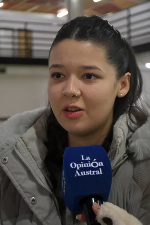  Mía Bazán tiene 17 años y participó en representación de la Casa de la Juventud. Foto: José Silva/La Opinión Austral