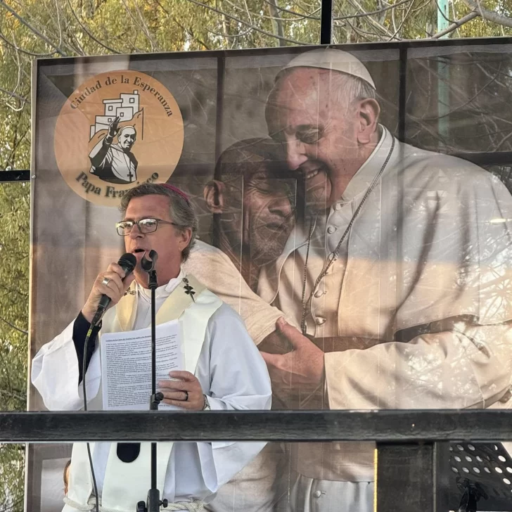 García Cuerva encabezó la inauguración de la Ciudad de la esperanza papa Francisco