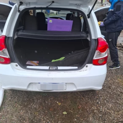 Allanaron casas y requisaron el auto de la pareja que estaba armada en Las Heras