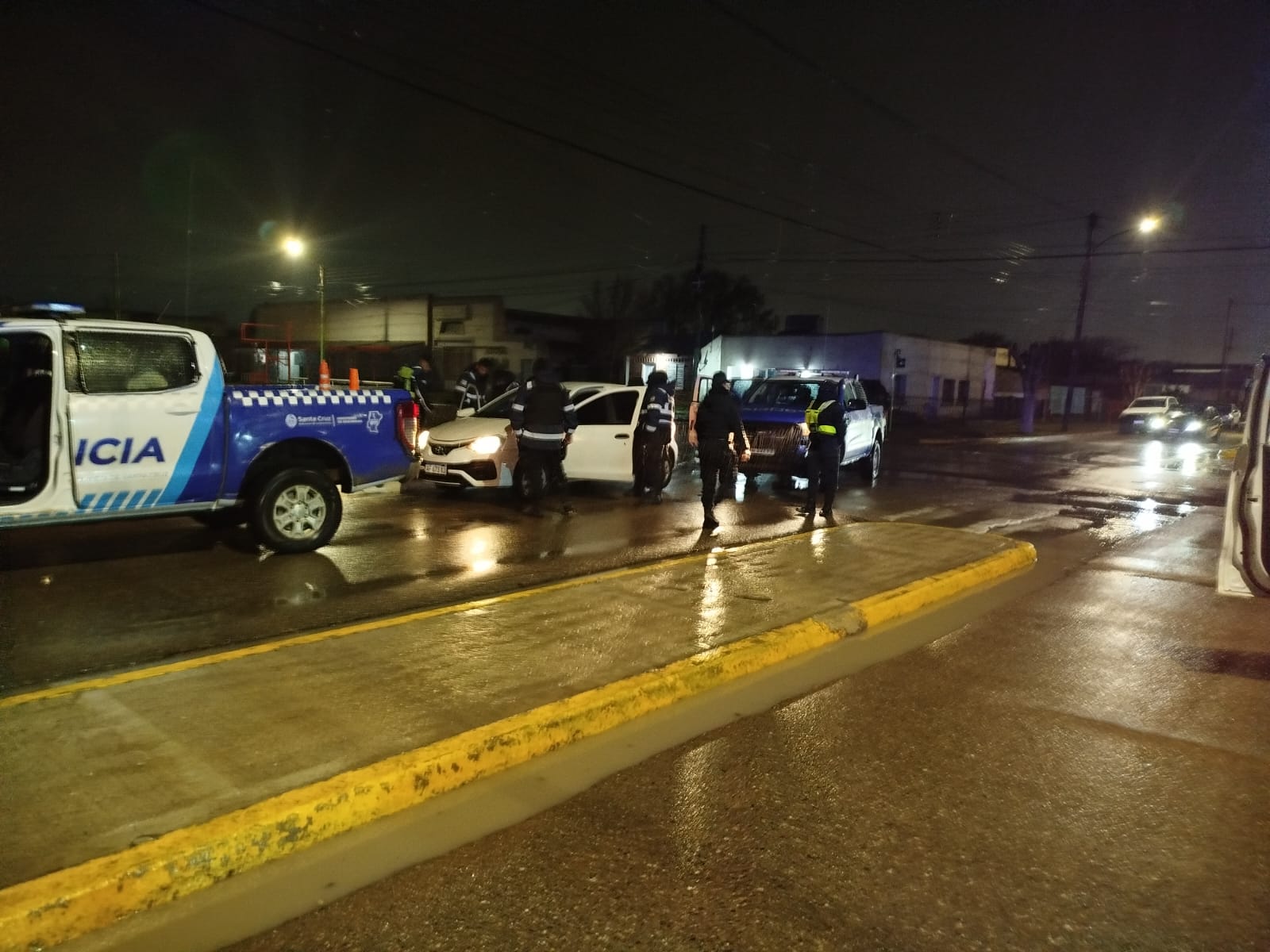  La intervención policial. (FOTO: POLICÍA DE SANTA CRUZ).