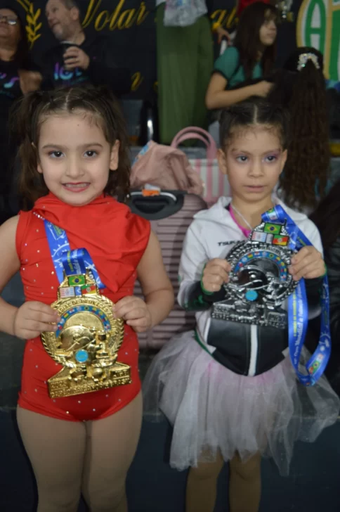  Roma Risolia, 1er puesto y Bianca Girondo, 2do puesto.