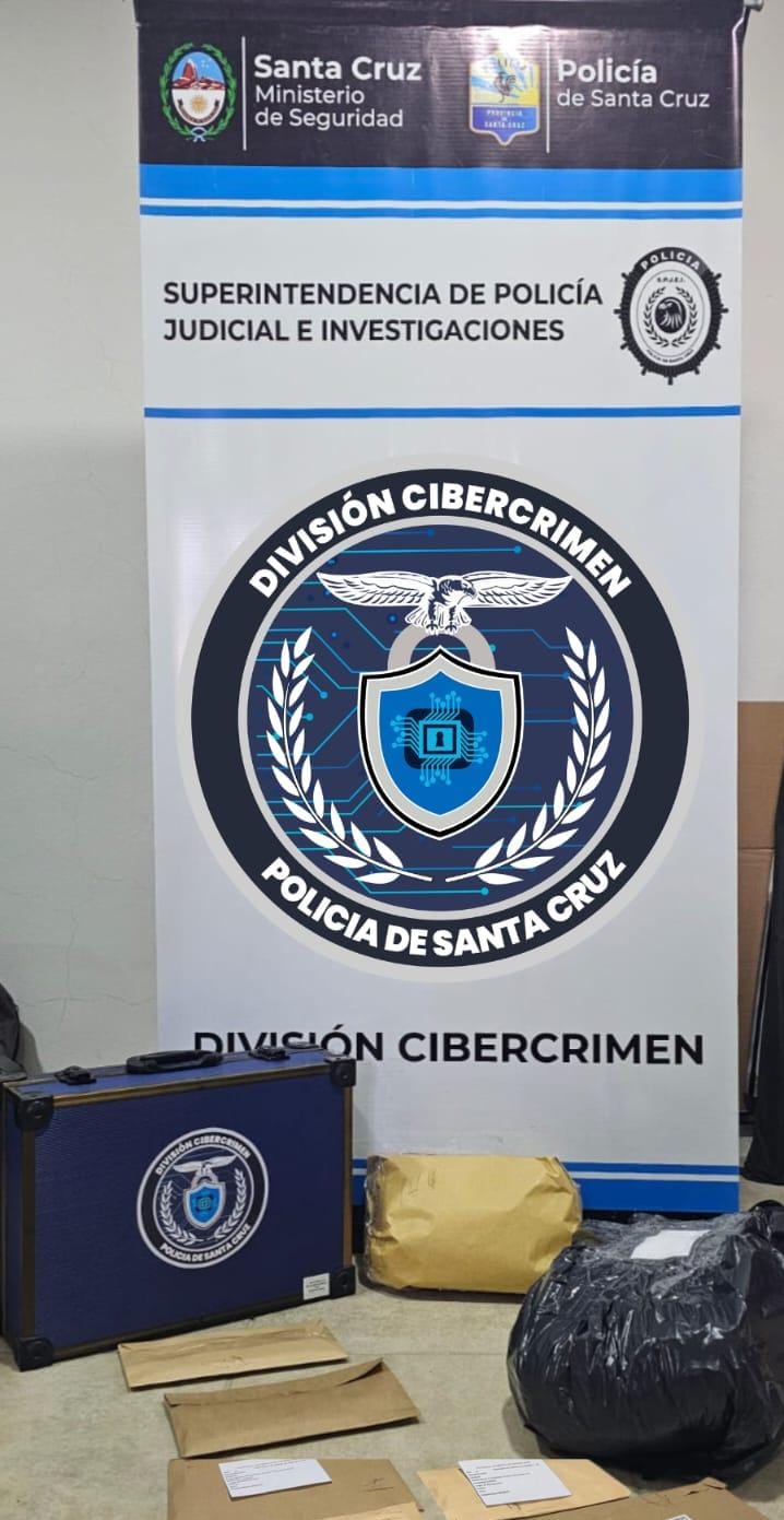  Parte de lo incautado durante los procedimientos.