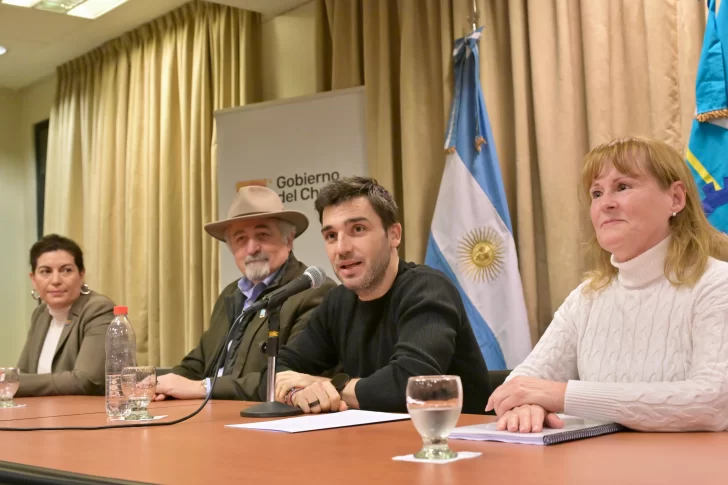 Torres encabezó firma para reactivar el astillero en el Puerto de Comodoro Rivadavia: “Chubut vuelve a ser un lugar atractivo para invertir”