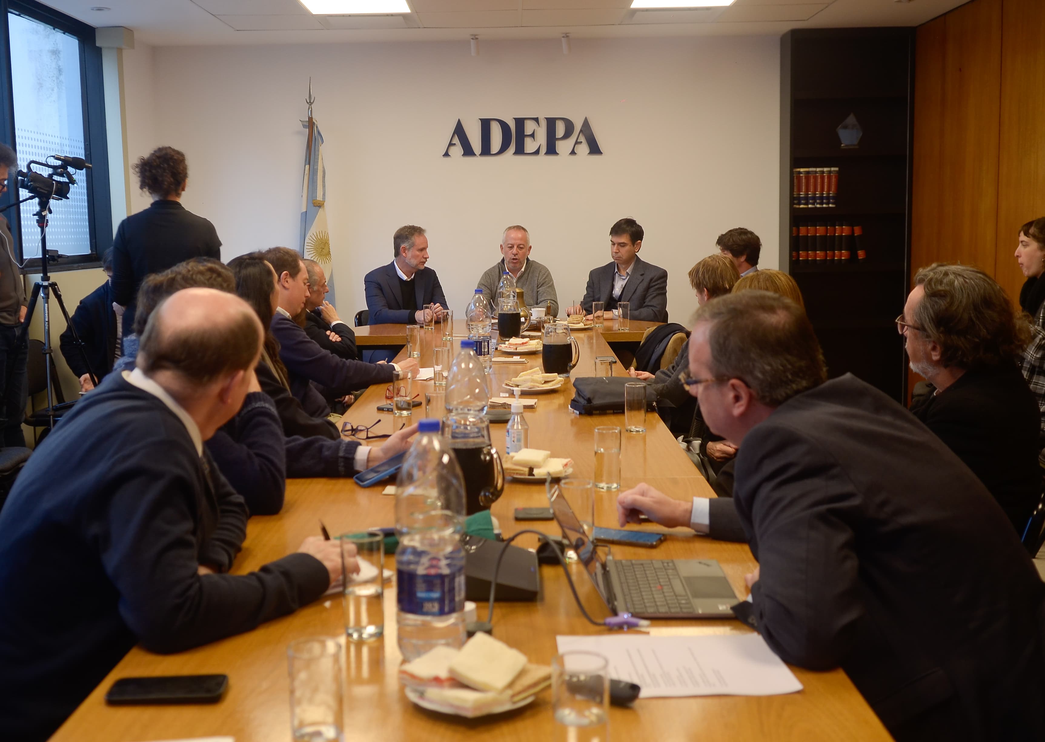 WhatsApp-Image-2025-06-06-at-18.23.35-728x517