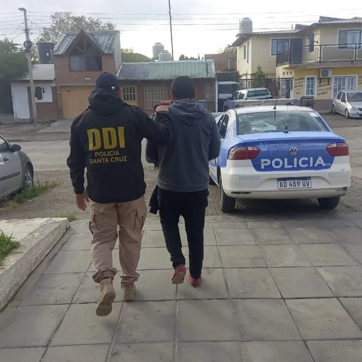 Insólito: Estaba desaparecido, lo buscaba la familia y lo detuvieron porque tenía antecedentes
